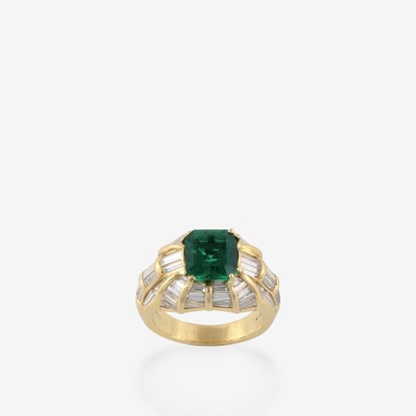EMERALD, DIAMOND AND GOLD RING