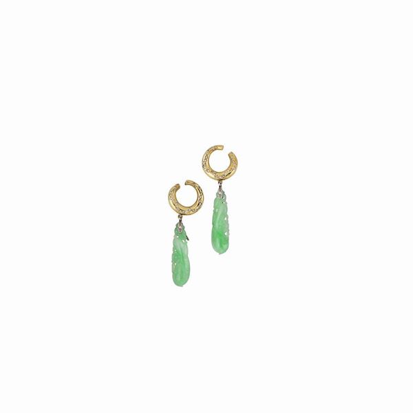 PAIR OF DIAMOND, JADEITE AND GOLD EARRINGS