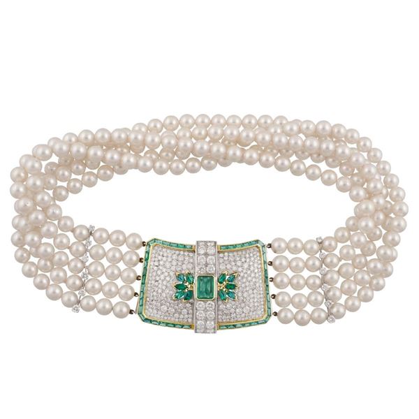 CULTURED PEARL, DIAMOND AND GOLD NECKLACE WITH EMERALD, DIAMOND AND GOLD CLASP  - Auction Important Jewels and Silver - Casa d'Aste International Art Sale