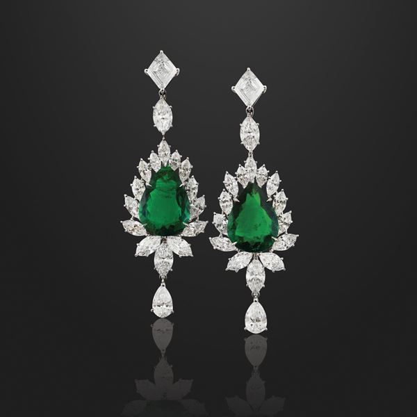 Pederzani - PAIR OF COLOMBIA EMERALD, DIAMOND AND PLATINUM EARRINGS