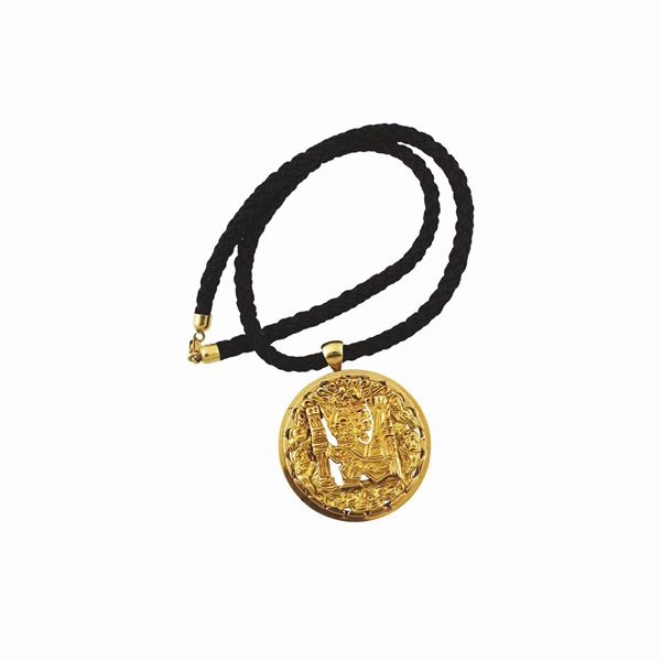 GOLD PENDANT