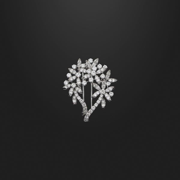 DIAMOND AND PLATINUM BROOCH
