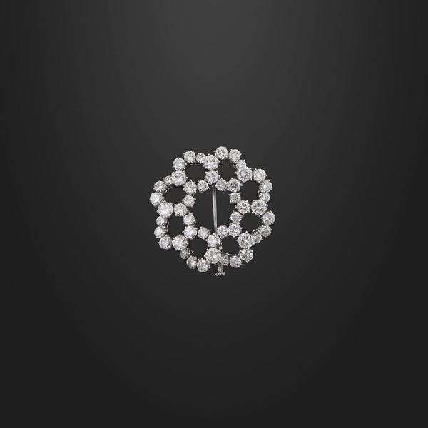 DIAMOND AND PLATINUM BROOCH