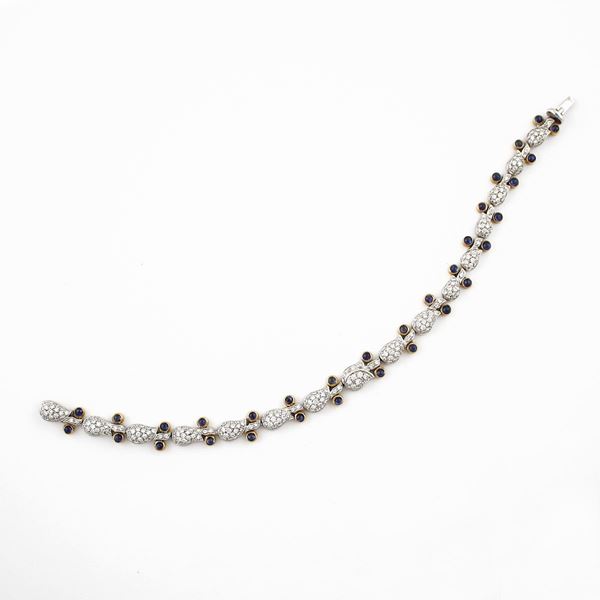 DIAMOND, SAPPHIRE AND GOLD BRACELET