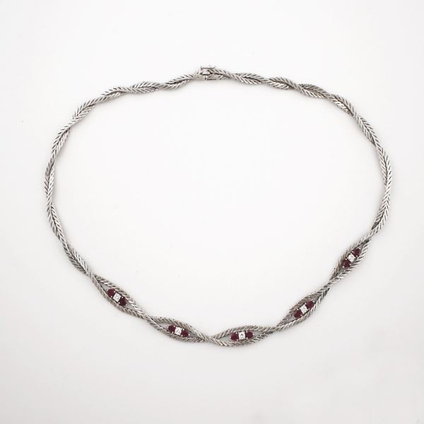 DIAMOND, RUBY AND GOLD NECKLACE
