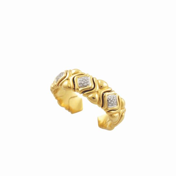 DIAMOND AND GOLD BRACELET