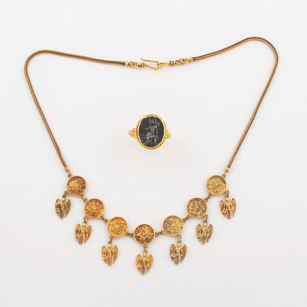 ONYX AND GOLD NECKLACE AND RING