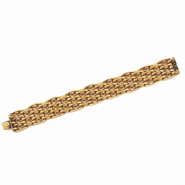 GOLD BRACELET