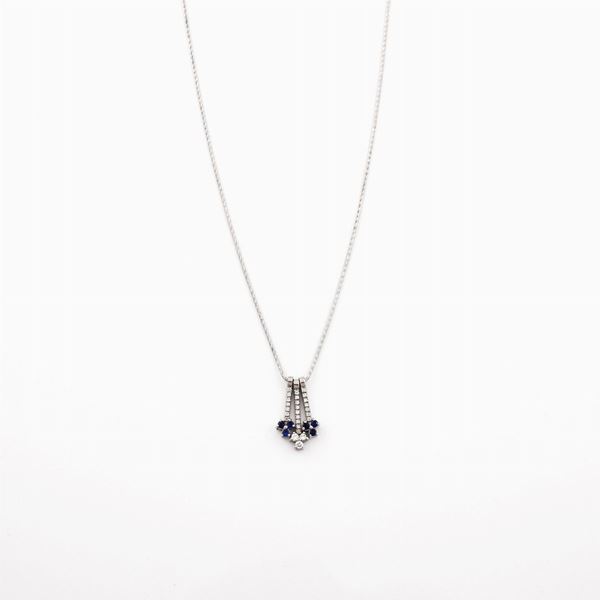 DIAMOND, SAPPHIRE AND GOLD NECKLACE