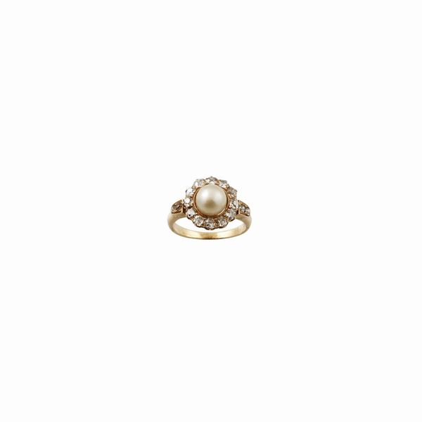 PEARL, DIAMOND AND GOLD RING