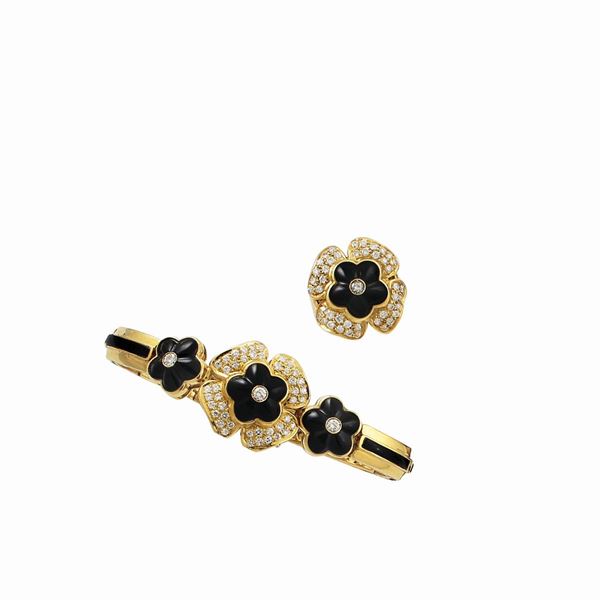 DIAMOND, ONYX AND GOLD PARURE