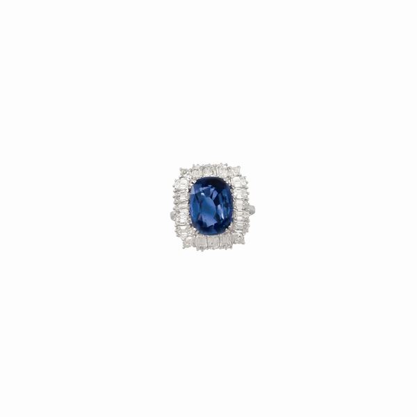 SRI LANKA SAPPHIRE, EMERALD, DIAMOND AND GOLD RING