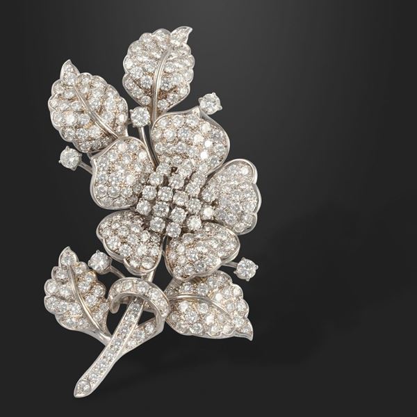 BROOCH