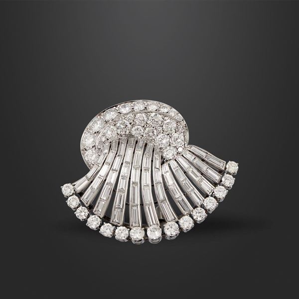 DIAMOND AND PLATINUM BROOCH