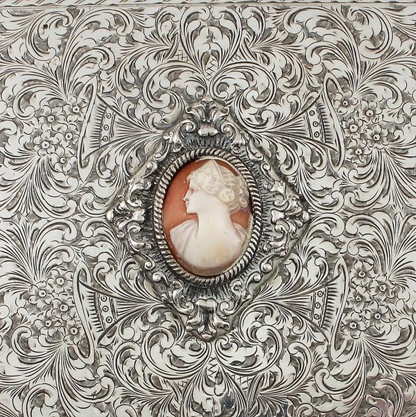 SILVER JEWELERY BOX
