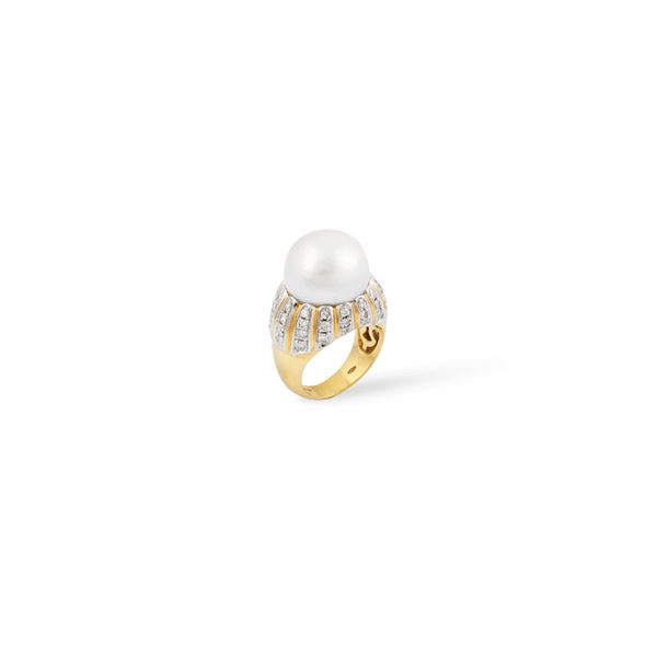 CULTURED PEARL, DIAMOND AND GOLD RING