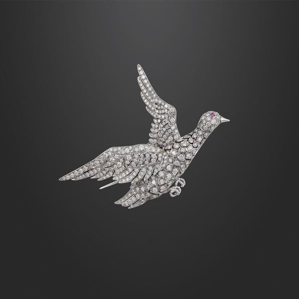 DIAMOND, RUBY AND PLATINUM BROOCH