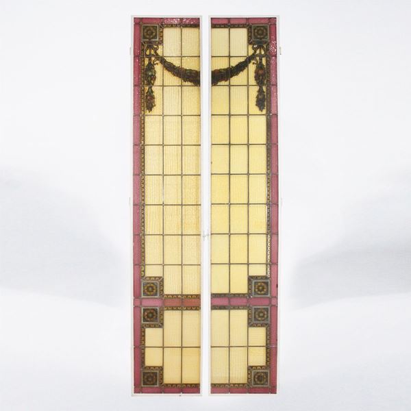 Coppia di vetrate cattedrale  anni ‘20  - Asta Gioielli, Orologi e Oggettistica - Casa d'Aste International Art Sale
