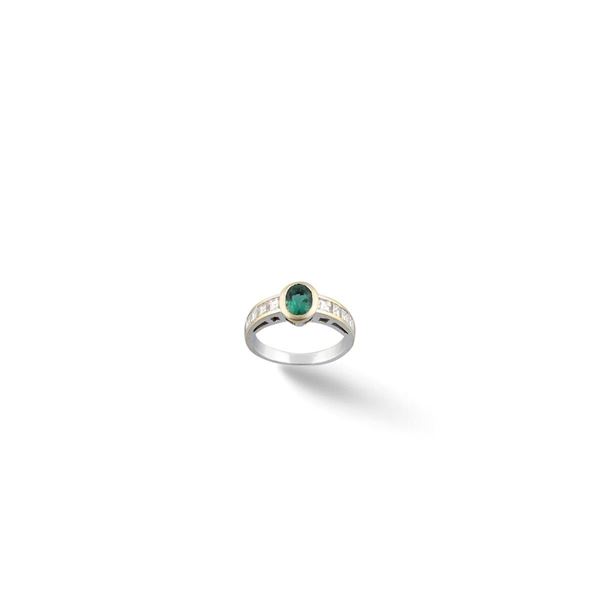 EMERALD, DIAMOND AND GOLD RING