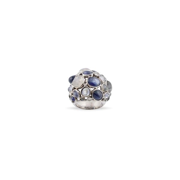 SAPPHIRE, MOON STONE, DIAMOND AND GOLD RING