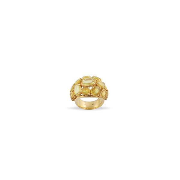 CORUNDUM AND GOLD RING