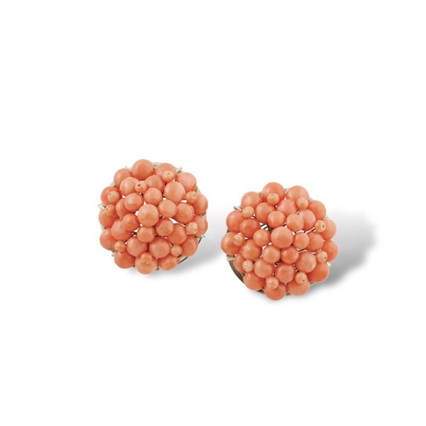 PAIR OF CORAL AND GOLD EARRINGS