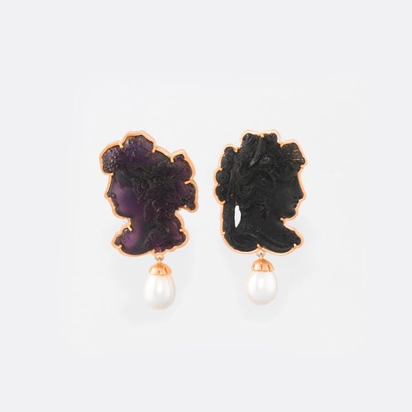 PAIR OF GLASS PASTE, FRESHWATER PEARL AND GOLD EARRINGS