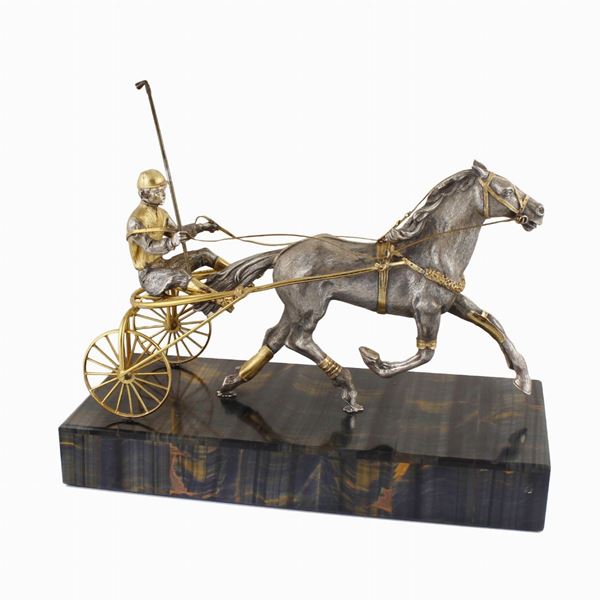 SCULTURA “Cavallo al trotto con sulky “
