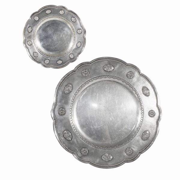 DUE CENTROTAVOLA  - Asta Gioielli, Orologi e Oggettistica - Casa d'Aste International Art Sale