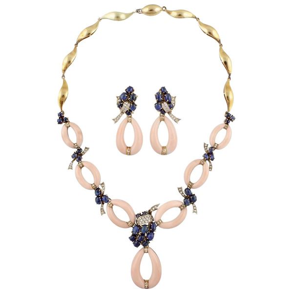CORAL, SAPPHIRE, DIAMOND AND GOLD PARURE
