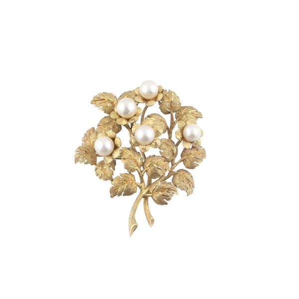 CULTURED PEARL AND GOLD BROOCH