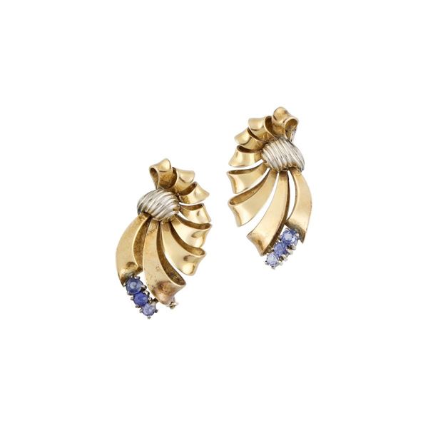 PAIR OF SAPPHIRE AND GOLD BROOCHES  - Auction Important Jewelry - Casa d'Aste International Art Sale