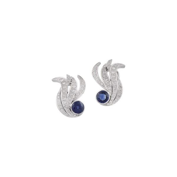 PAIR OF DIAMOND, SAPPHIRE AND GOLD EARRINGS