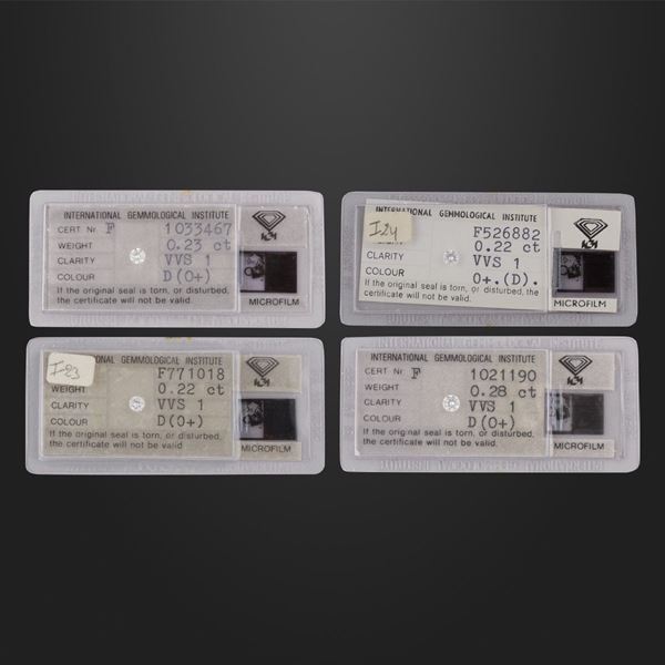 FOUR ROUND CUT DIAMONDS  - Auction Important Jewelry - Casa d'Aste International Art Sale