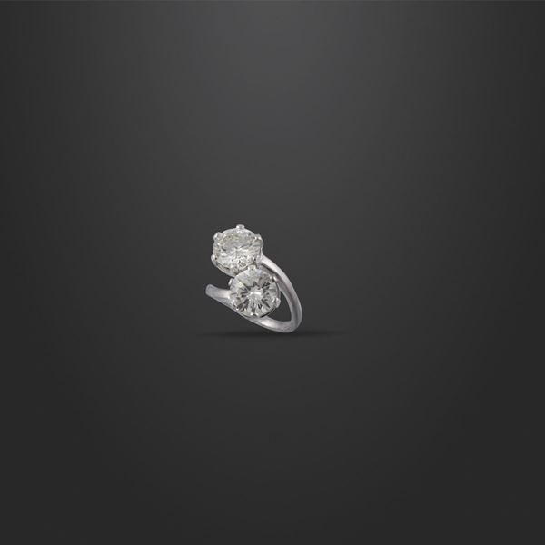 DIAMOND AND GOLD RING