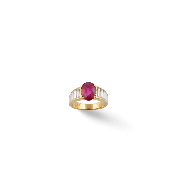 MYANMAR RUBY, DIAMOND AND GOLD RING