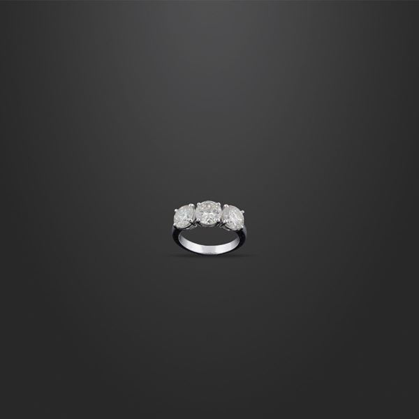DIAMOND AND GOLD RING