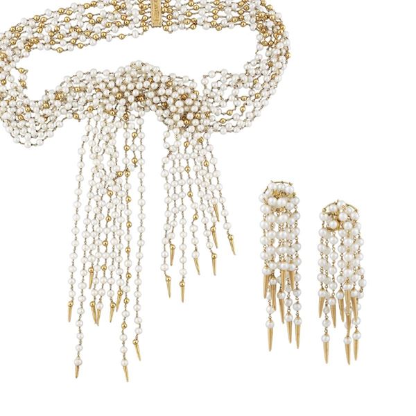 PAIR OF CULTURED PEARL AND GOLD EARRINGS AND NECKLACE