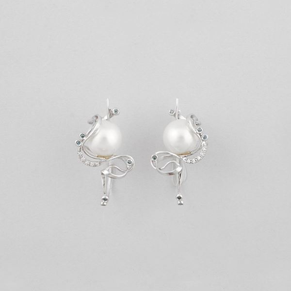 PAIR OF CULTURED PEARL, DIAMOND AND GOLD EARRINGS  - Auction Jewelery, Watches and Silver - Casa d'Aste International Art Sale