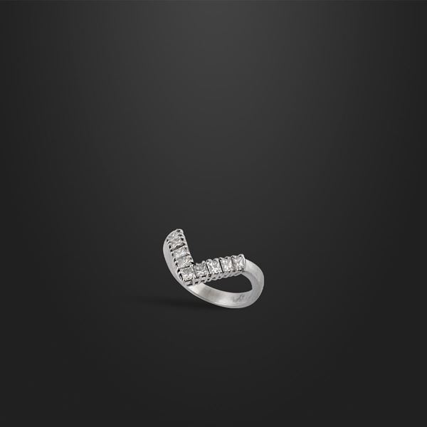 DIAMOND AND GOLD RING