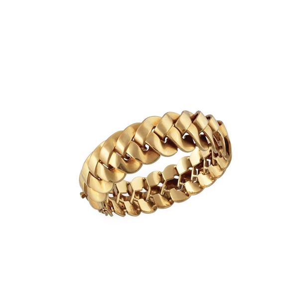 GOLD BRACELET
