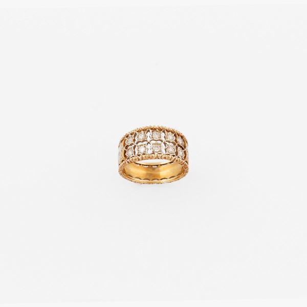 DIAMOND AND GOLD RING