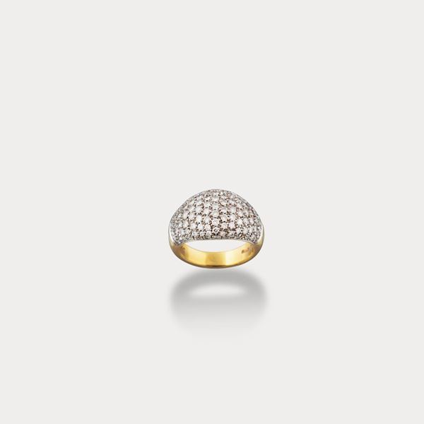DIAMOND AND 18KT GOLD RING