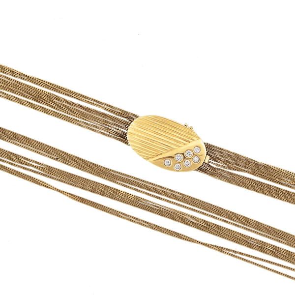 DIAMOND AND GOLD NECKLACE