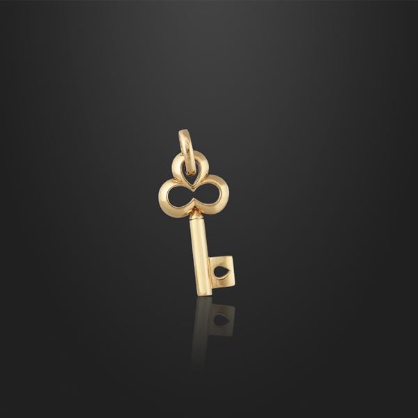 GOLD PENDANT