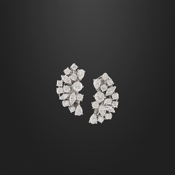 PAIR OF DIAMOND AND GOLD EARRINGS  - Auction Important Jewelry - Casa d'Aste International Art Sale