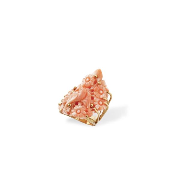 *CORAL AND GOLD RING  - Auction Important Jewelry - Casa d'Aste International Art Sale