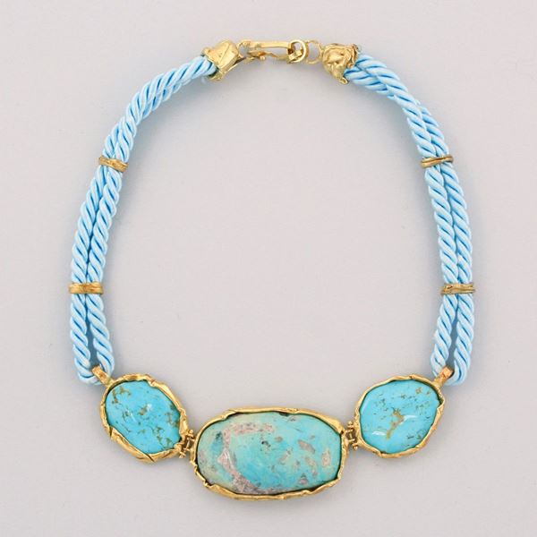 *TURQUOISE AND GOLD NECKLACE