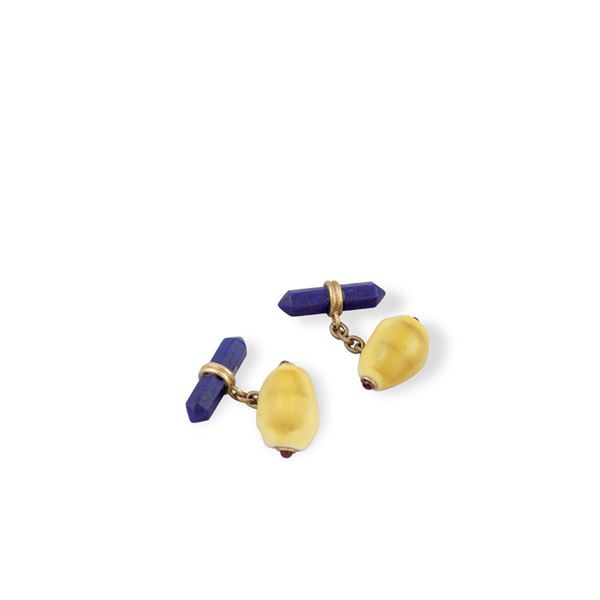 SHELL, RUBY, LAPIS AND GOLD CUFFLINKS