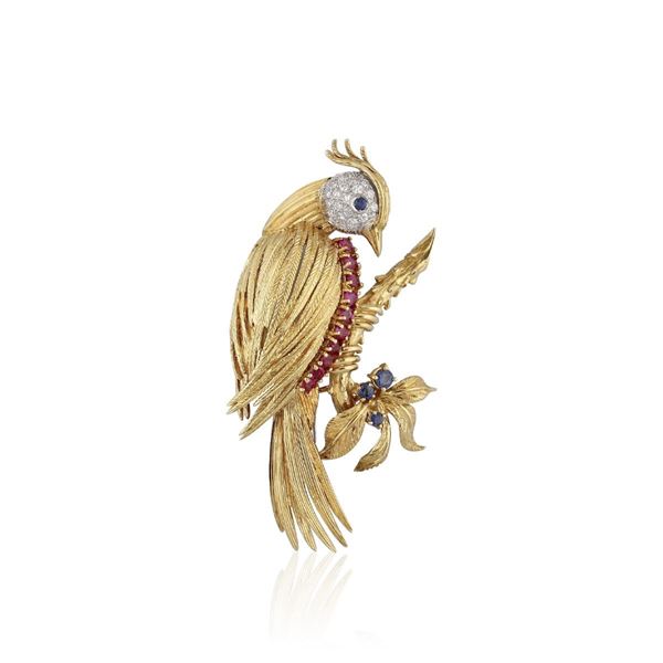 SAPPHIRE, RUBY, DIAMOND AND GOLD BROOCH